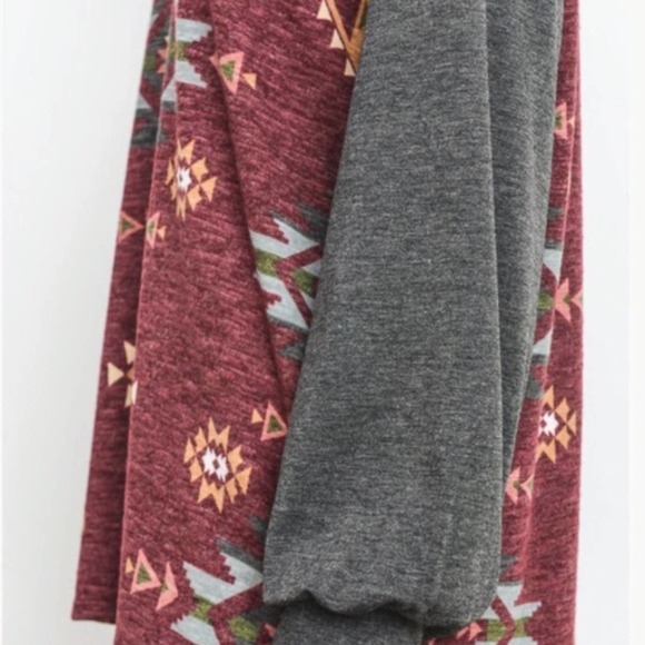 First Love Bohemian Aztec Ethnic Print Long Sleeve Shirt Puff Sleeves NWT Large - Picture 12 of 12